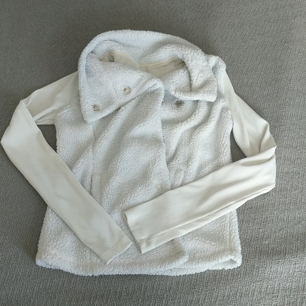 White alo jacket